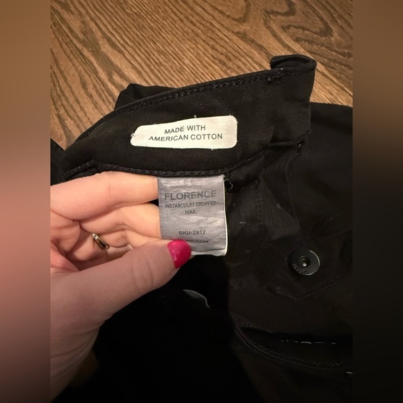 dl1961 Florence instasculpt cropped hail black Jean size 24 - Picture 5 of 5